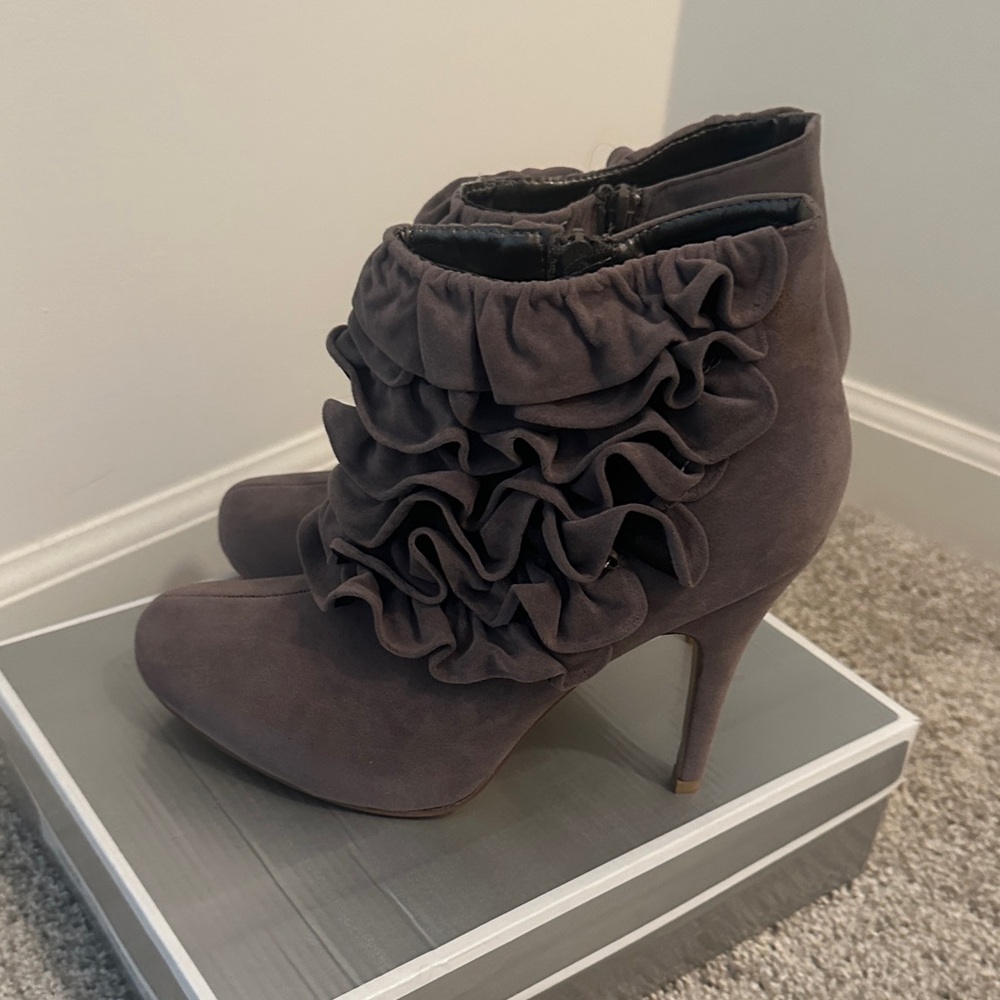 Fahrenheit Ruffled Heeled Boots - Dark Gray